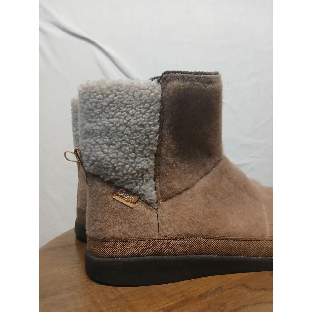 Chaco Women's Revel Tall Boot Size 10 Sherpa Fleece Cozy‎ Winter Zipper Granola